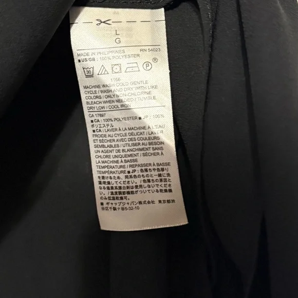 Women’s Banana Republic Black short sleeve top - Picture 2 of 2